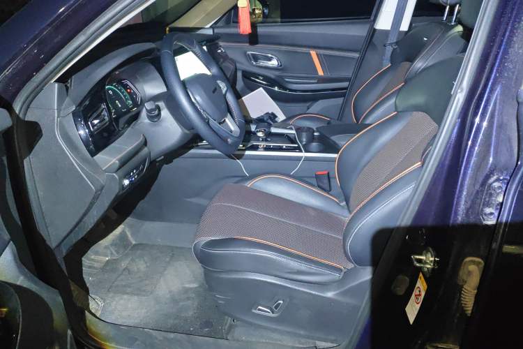 Used CHANGAN OSHAN X7 PLUS 2022 1.5T Blue Whale Edition Automatic Prestige Version Left Front Seat