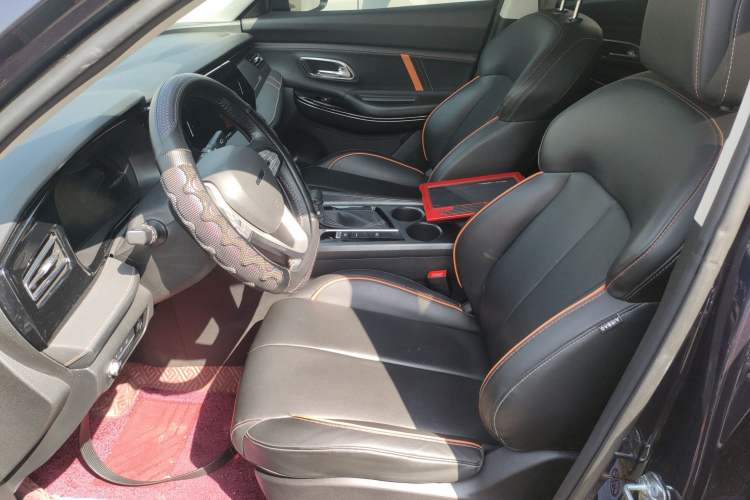 Used CHANGAN OSHAN X7 PLUS 2022 1.5T Blue Whale Edition Automatic Prestige Version Left Front Seat