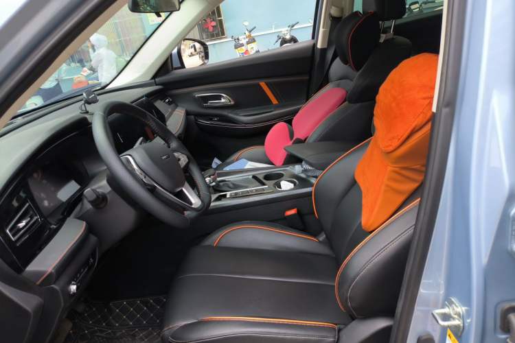 Used CHANGAN OSHAN X7 PLUS 2022 1.5T Blue Whale Edition Automatic Prestige Version Left Front Seat