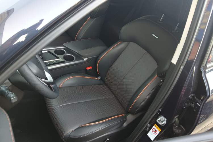 Used CHANGAN OSHAN X7 PLUS 2022 1.5T Blue Whale Edition Automatic ZhiZun Model Left Front Seat