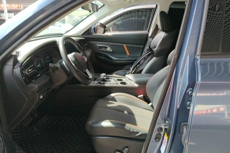 Used CHANGAN OSHAN X7 PLUS 2022 1.5T Blue Whale Edition Automatic Geeker Navigation Model Left Front Seat