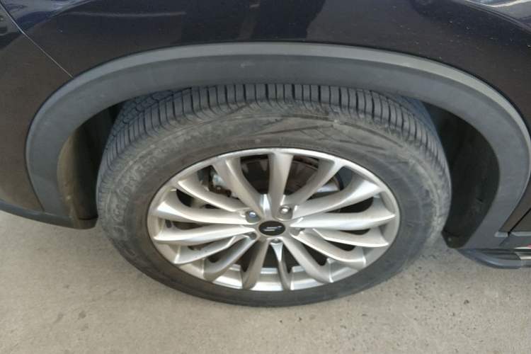 Used CHANGAN OSHAN X7 PLUS 2022 1.5T Blue Whale Edition Automatic Prestige Version Left Front Wheel Hub