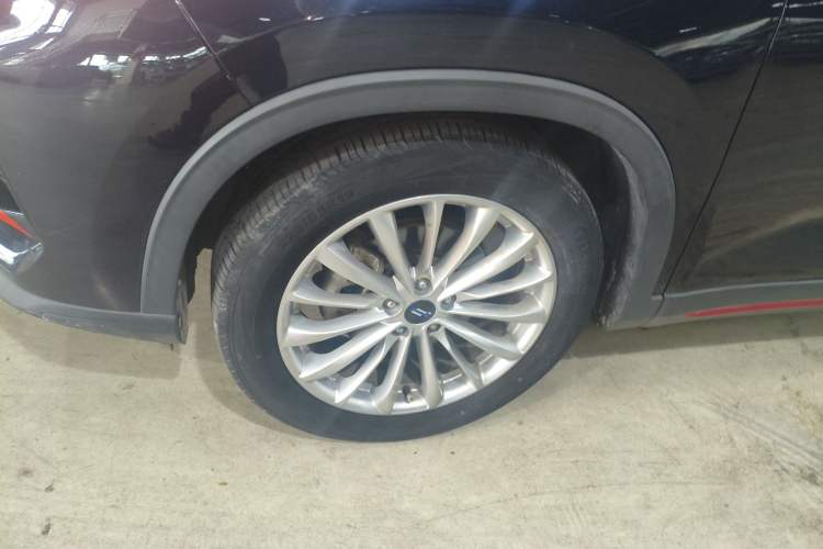 Used CHANGAN OSHAN X7 PLUS 2022 1.5T Manual Luxury Version Left Front Wheel Hub