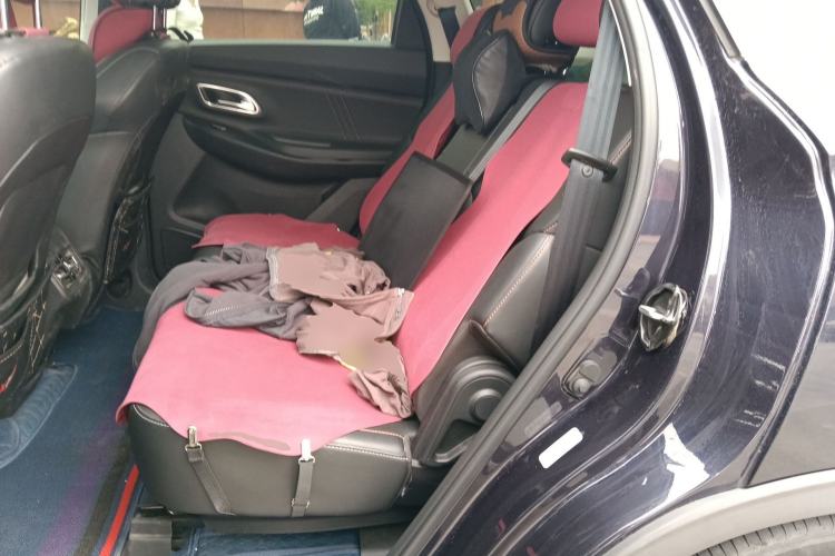Used CHANGAN OSHAN X7 PLUS 2022 1.5T Blue Whale Edition Automatic Prestige 7-Seater Left Rear Seat