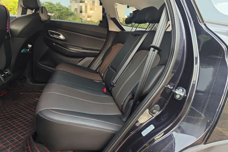 Used CHANGAN OSHAN X7 PLUS 2022 1.5T Blue Whale Edition Automatic ZhiZun Model Left Rear Seat