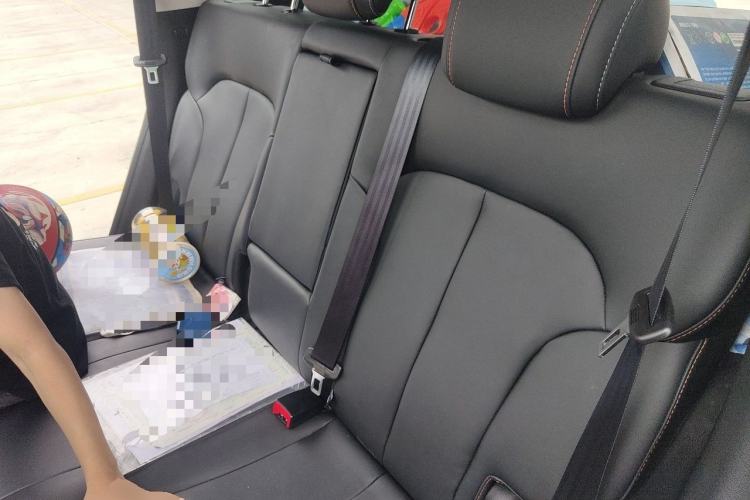 Used CHANGAN OSHAN X7 PLUS 2022 1.5T Blue Whale Edition Automatic Prestige Version Left Rear Seat