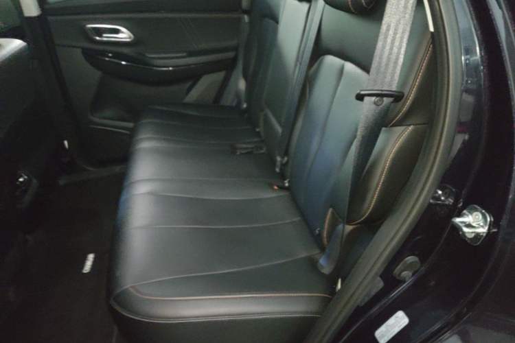 Used CHANGAN OSHAN X7 PLUS 2022 1.5T Blue Whale Edition Automatic Luxury Trim Left Rear Seat