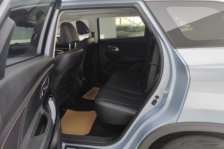 Used CHANGAN OSHAN X7 PLUS 2022 1.5T Blue Whale Edition Automatic Prestige Version Left Rear Seat