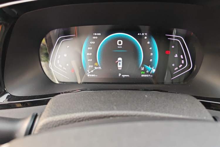 Used CHANGAN OSHAN X7 PLUS 2022 1.5T Blue Whale Edition Automatic ZhiZun Model Odometer Close Up