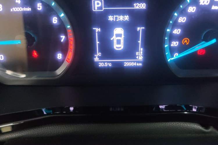 Used CHANGAN OSHAN X7 PLUS 2022 1.5T Blue Whale Edition Automatic Luxury 7-Seater Odometer Close Up