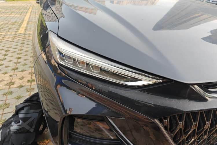 Used CHANGAN OSHAN X7 PLUS 2022 1.5T Blue Whale Edition Automatic ZhiZun Model Right Front Headlight