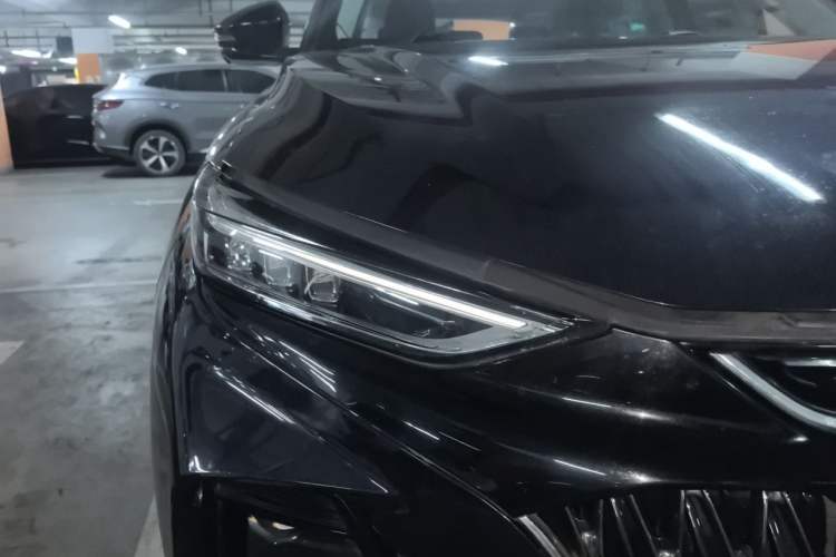 Used CHANGAN OSHAN X7 PLUS 2022 1.5T Blue Whale Edition Automatic Prestige Version Right Front Headlight