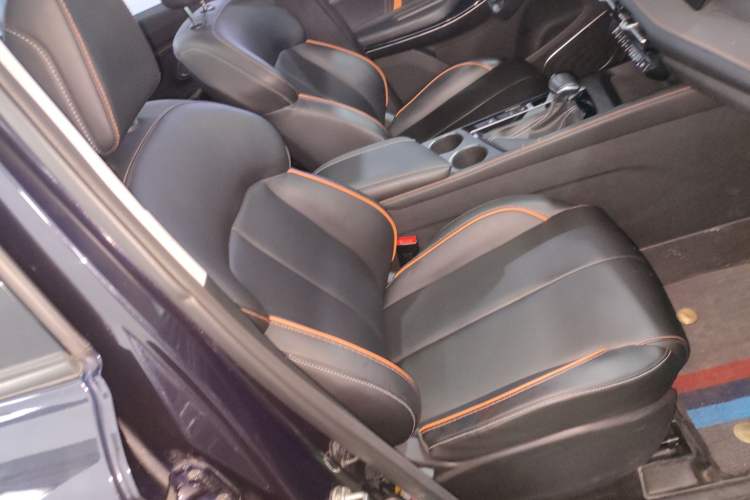 Used CHANGAN OSHAN X7 PLUS 2022 1.5T Blue Whale Edition Automatic Prestige Version Right Front Seat