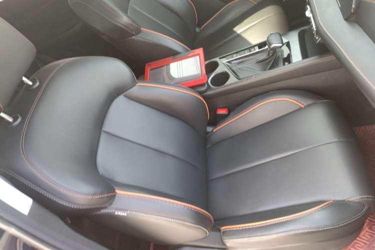 Used CHANGAN OSHAN X7 PLUS 2022 1.5T Blue Whale Edition Automatic Prestige Version Right Front Seat