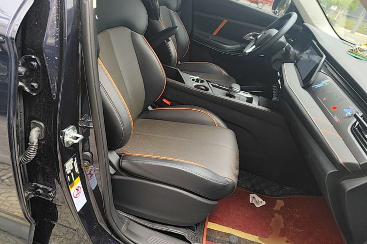 Used CHANGAN OSHAN X7 PLUS 2022 1.5T Blue Whale Edition Automatic ZhiZun Model Right Front Seat