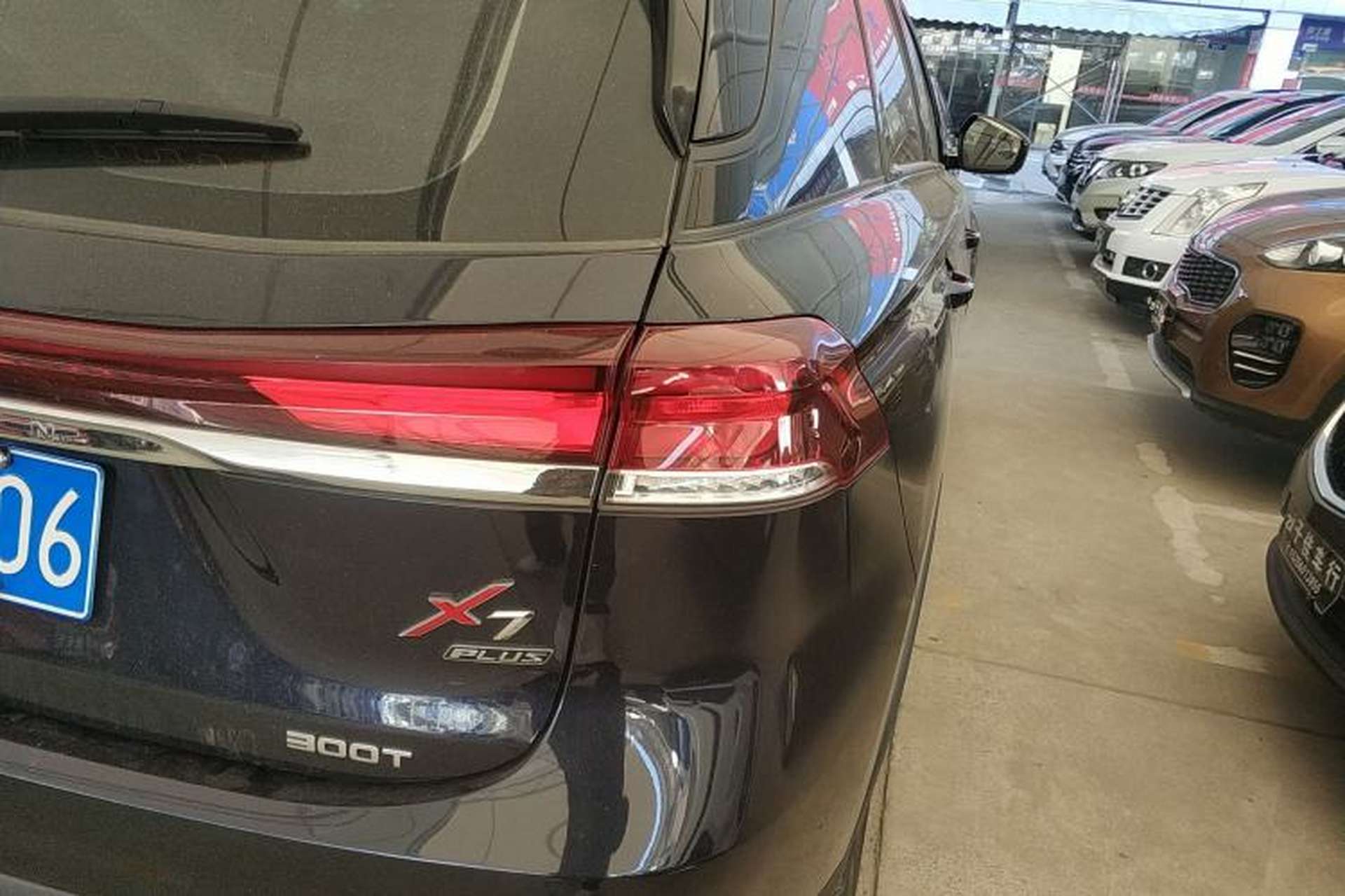 Used CHANGAN OSHAN X7 PLUS 2022 1.5T Blue Whale Edition Automatic Prestige Version Right Rear Taillight