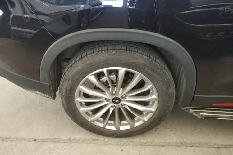 Used CHANGAN OSHAN X7 PLUS 2022 1.5T Blue Whale Edition Automatic Prestige Version Right Rear Wheel Hub