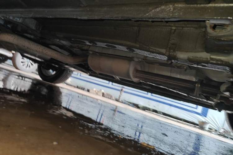 Used CHANGAN OSHAN X7 PLUS 2022 1.5T Blue Whale Edition Automatic Geeker Navigation Model Right Side Sill