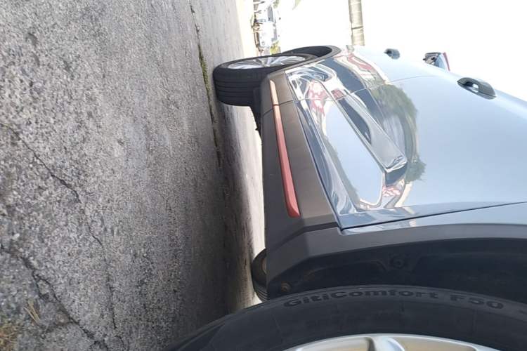 Used CHANGAN OSHAN X7 PLUS 2022 1.5T Blue Whale Edition Automatic Prestige Version Right Side Sill