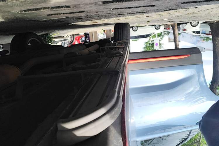 Used CHANGAN OSHAN X7 PLUS 2022 1.5T Blue Whale Edition Automatic Luxury Trim Right Side Sill