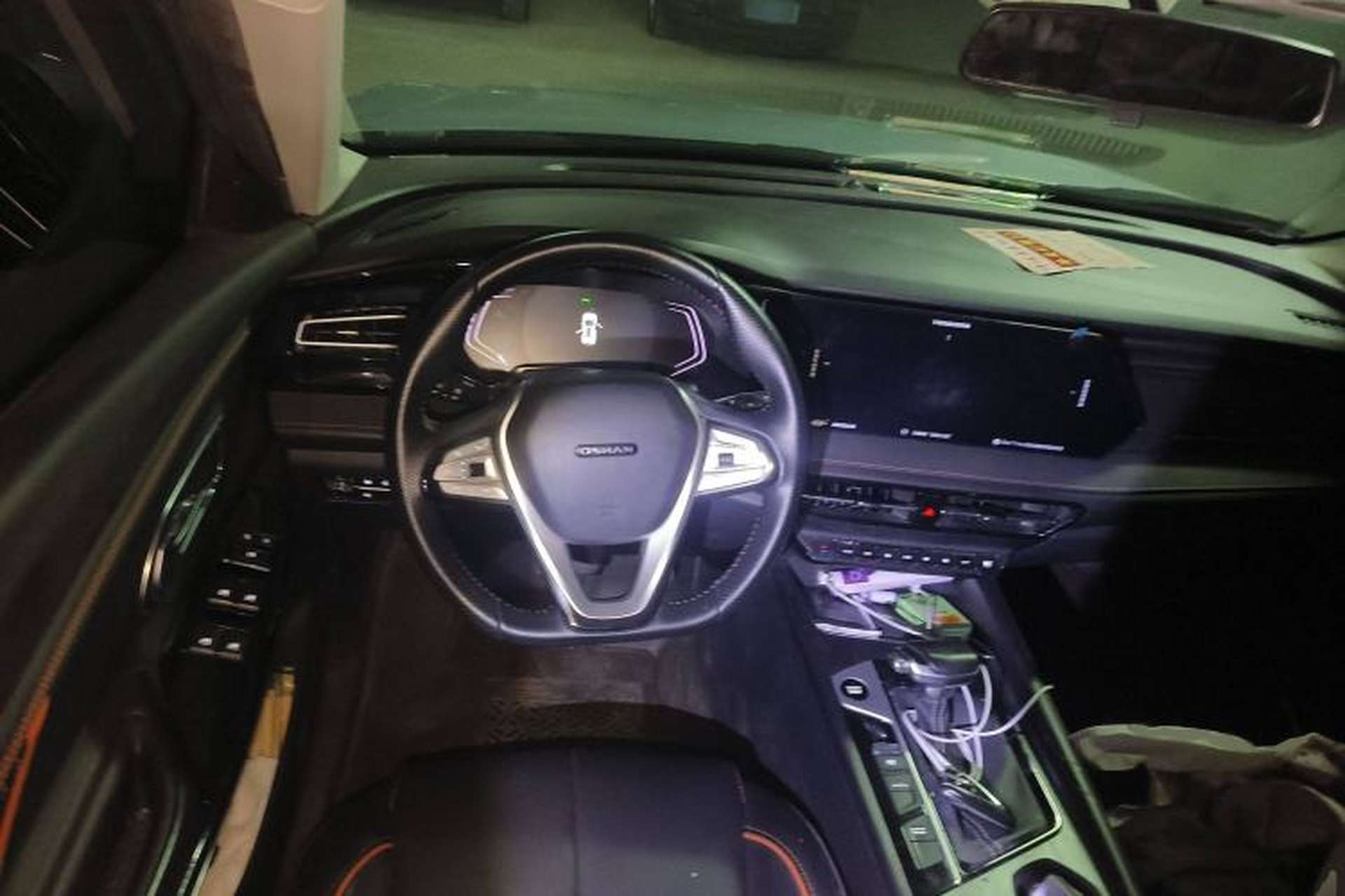 Used CHANGAN OSHAN X7 PLUS 2022 1.5T Blue Whale Edition Automatic Prestige Version Steering Wheel