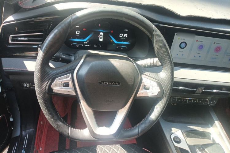Used CHANGAN OSHAN X7 PLUS 2022 1.5T Blue Whale Edition Automatic Geeker Navigation Model Steering Wheel