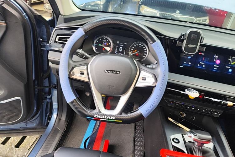 Used CHANGAN OSHAN X7 PLUS 2022 1.5T Blue Whale Edition Automatic Luxury Trim Steering Wheel