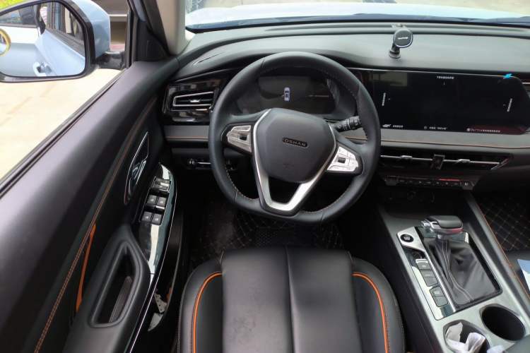 Used CHANGAN OSHAN X7 PLUS 2022 1.5T Blue Whale Edition Automatic Prestige Version Steering Wheel