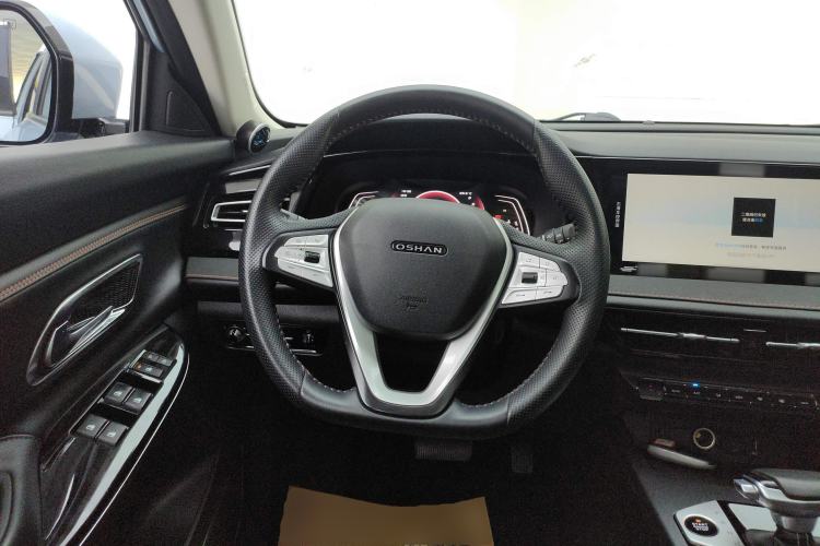 Used CHANGAN OSHAN X7 PLUS 2022 1.5T Blue Whale Edition Automatic Prestige Version Steering Wheel