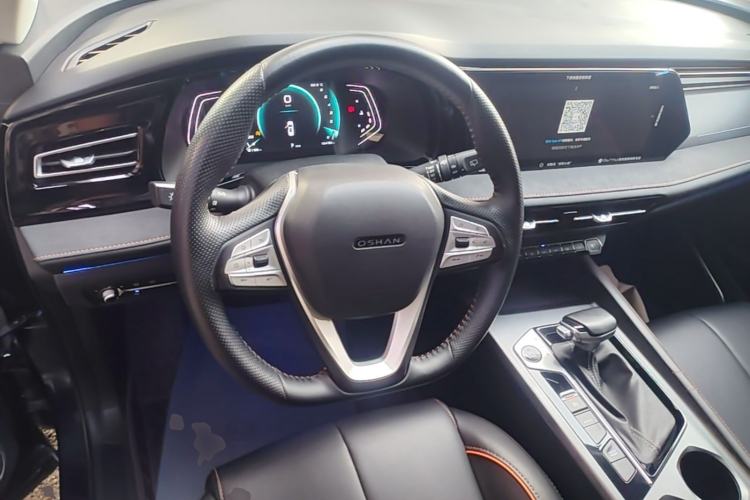 Used CHANGAN OSHAN X7 PLUS 2022 1.5T Blue Whale Edition Automatic Prestige Version Steering Wheel