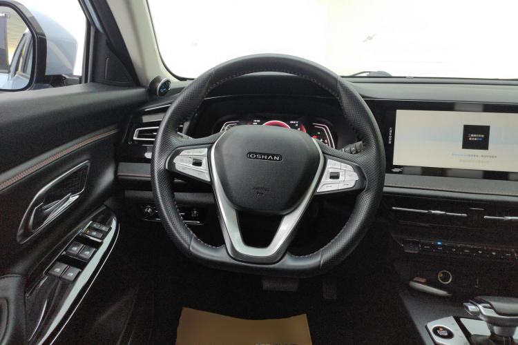 Used CHANGAN OSHAN X7 PLUS 2022 1.5T Blue Whale Edition Automatic Prestige Version Steering Wheel