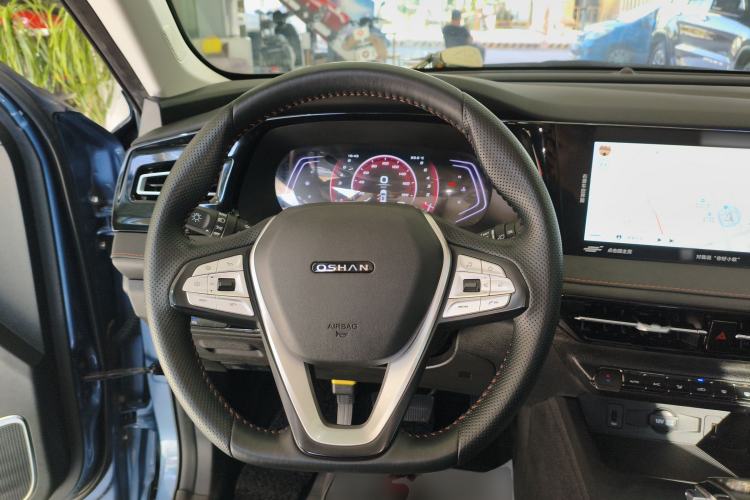 Used CHANGAN OSHAN X7 PLUS 2022 1.5T Blue Whale Edition Automatic Prestige Version Steering Wheel