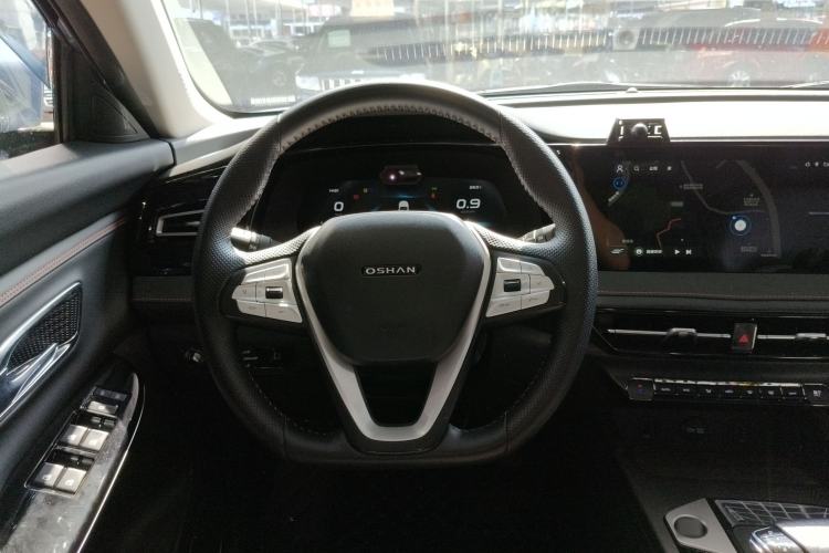 Used CHANGAN OSHAN X7 PLUS 2022 1.5T Blue Whale Edition Automatic Geeker Navigation Model Steering Wheel