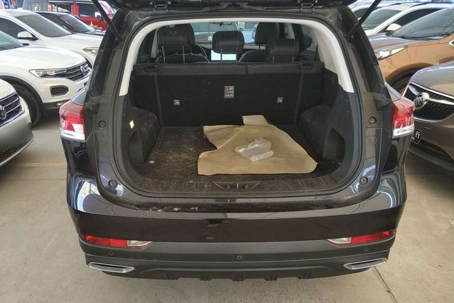 Used CHANGAN OSHAN X7 PLUS 2022 1.5T Blue Whale Edition Automatic Prestige Version Trunk