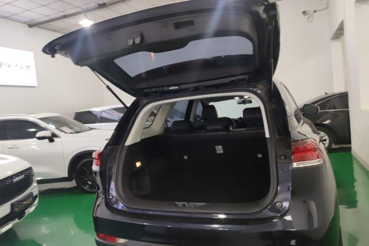Used CHANGAN OSHAN X7 PLUS 2022 1.5T Blue Whale Edition Automatic Prestige Version Trunk