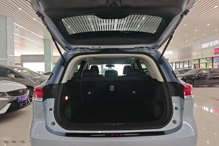 Used CHANGAN OSHAN X7 PLUS 2022 1.5T Blue Whale Edition Automatic Luxury Trim Trunk