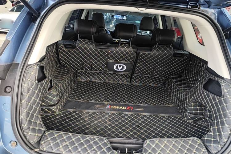 Used CHANGAN OSHAN X7 PLUS 2022 1.5T Blue Whale Edition Automatic Luxury Trim Trunk