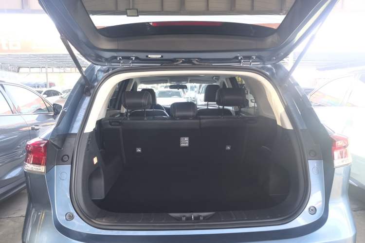 Used CHANGAN OSHAN X7 PLUS 2022 1.5T Blue Whale Edition Automatic Prestige Version Trunk