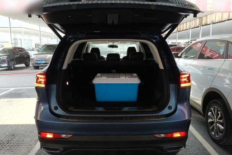 Used CHANGAN OSHAN X7 PLUS 2022 1.5T Blue Whale Edition Automatic Geeker Navigation Model Trunk