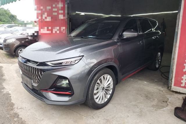 CHANGAN OSHAN X7 PLUS 2022 1.5T Manual Luxury Version usado