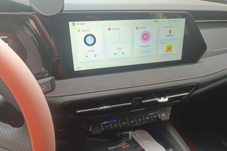 Used CHANGAN OSHAN X7 PLUS 2022 1.5T Blue Whale Edition Automatic Geeker Flagship Model Audio And AC Panel