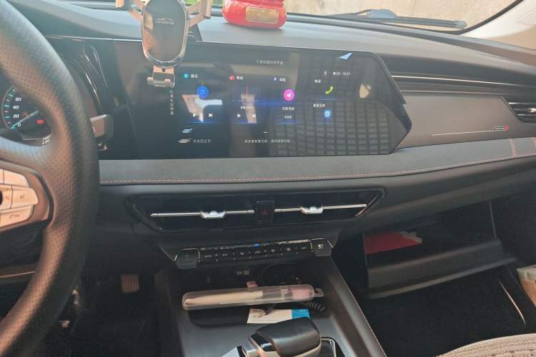 Used CHANGAN OSHAN X7 PLUS 2022 1.5T Blue Whale Edition Automatic Luxury Trim Audio And AC Panel