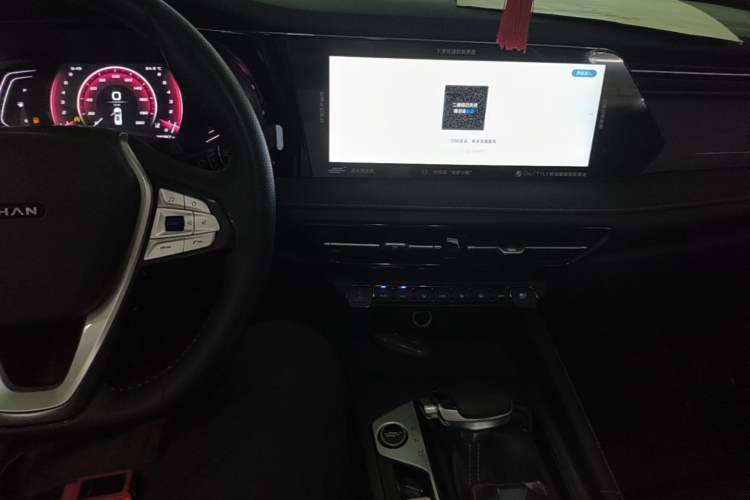 Used CHANGAN OSHAN X7 PLUS 2022 1.5T Blue Whale Edition Automatic Prestige Version Audio And AC Panel