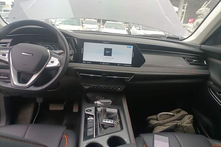 Used CHANGAN OSHAN X7 PLUS 2022 1.5T Blue Whale Edition Automatic Prestige Version Audio And AC Panel