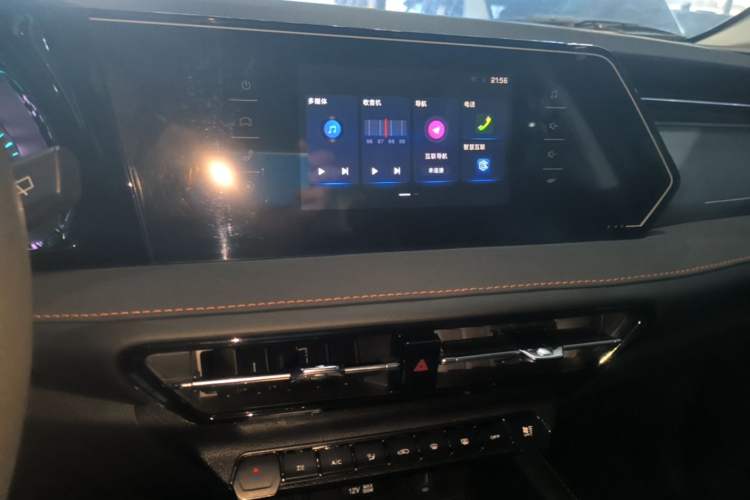 Used CHANGAN OSHAN X7 PLUS 2022 1.5T Blue Whale Edition Automatic Luxury Version Audio And AC Panel
