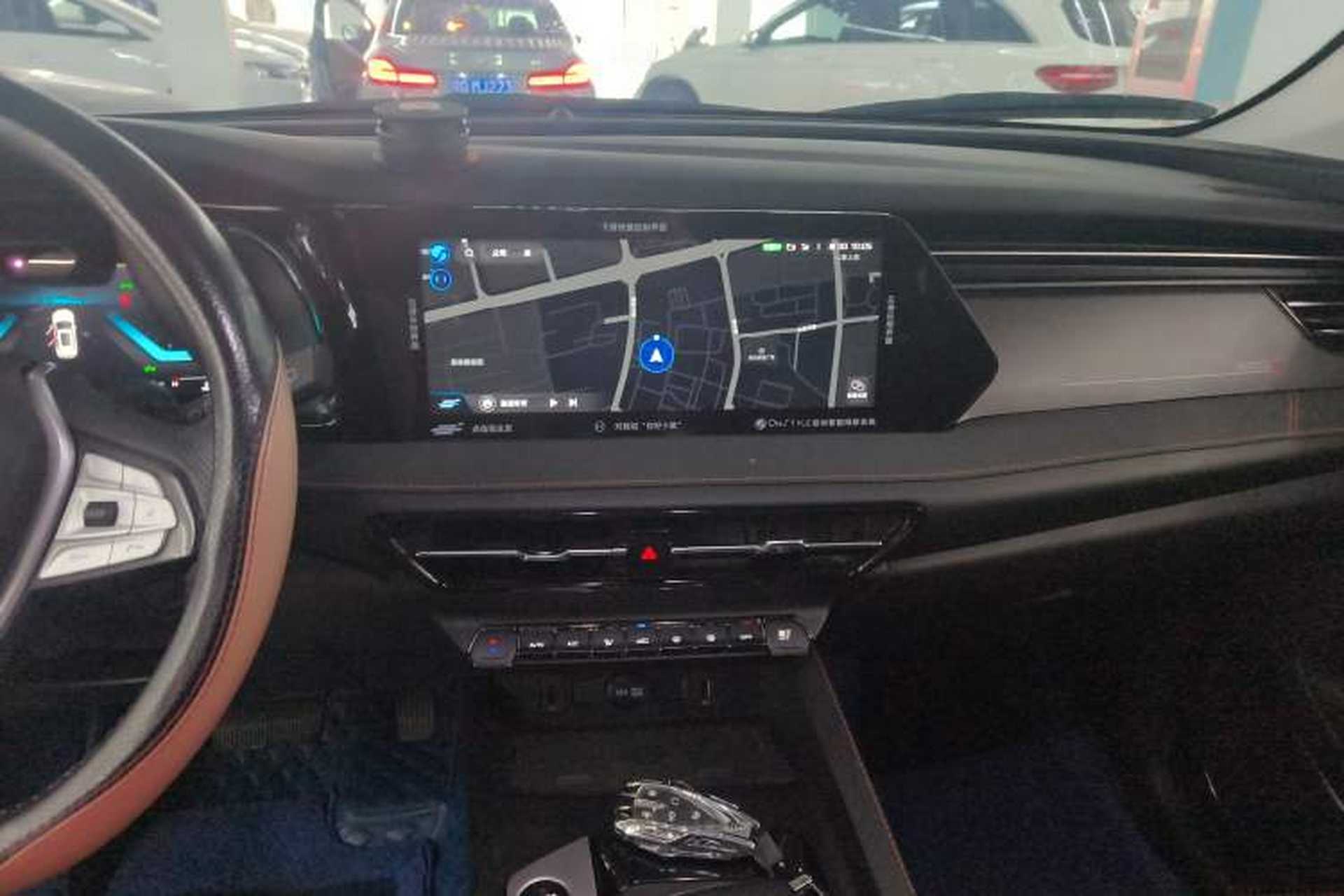 Used CHANGAN OSHAN X7 PLUS 2022 1.5T Blue Whale Edition Automatic Geeker Navigation Model Audio And AC Panel
