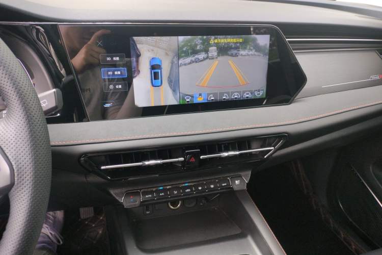 Used CHANGAN OSHAN X7 PLUS 2022 1.5T Blue Whale Edition Automatic Prestige Version Audio And AC Panel