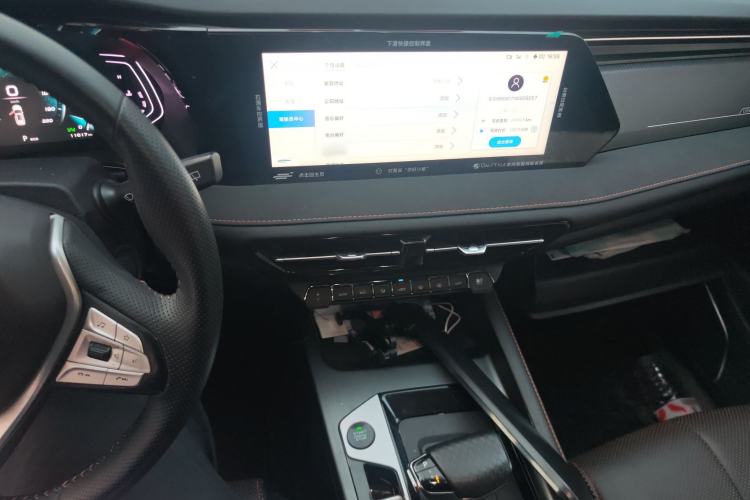 Used CHANGAN OSHAN X7 PLUS 2022 1.5T Blue Whale Edition Automatic Smart Luxury 7-Seater Audio And AC Panel