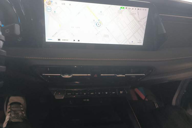 Used CHANGAN OSHAN X7 PLUS 2022 1.5T Blue Whale Edition Automatic Geeker Flagship Model Audio And AC Panel