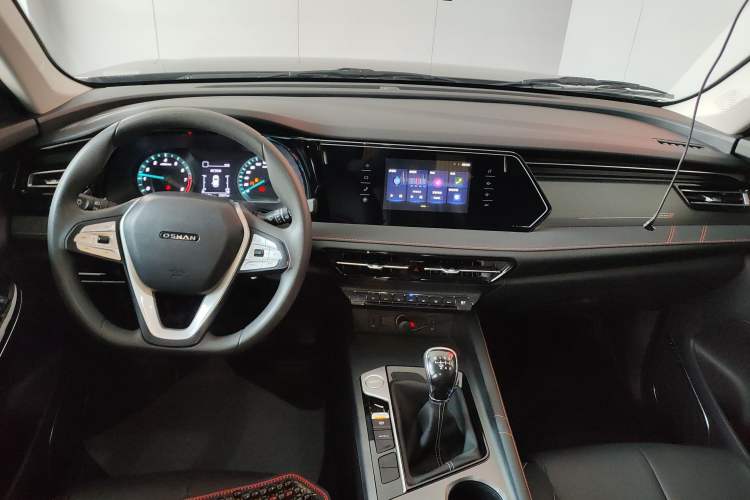 Used CHANGAN OSHAN X7 PLUS 2022 1.5T Manual Luxury Version Center Console